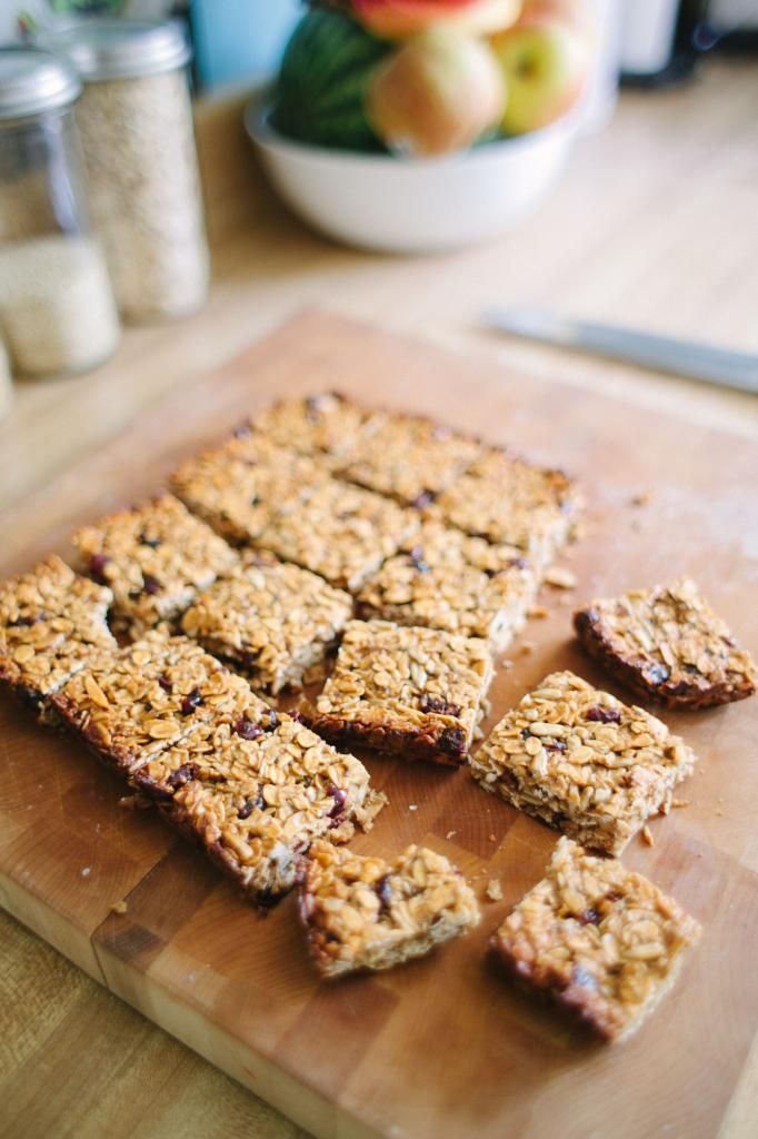 Chewy Granola Bars with Peanut Butter, Nuts, and Cranberries Honey & Brie