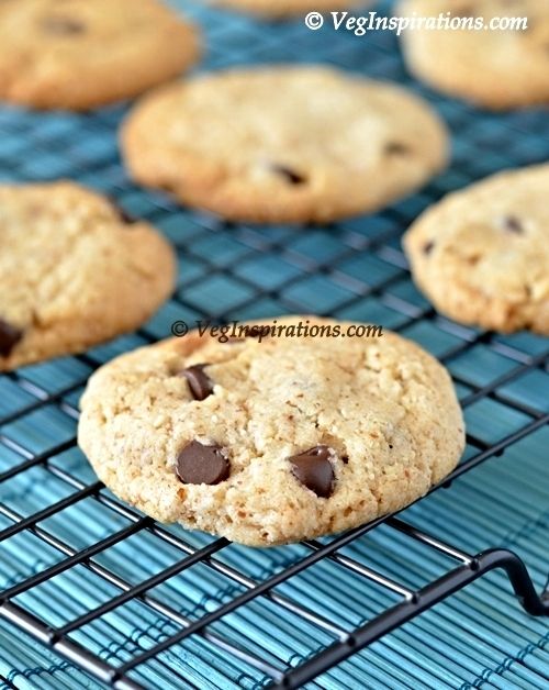Chocolate chip cookies made healthier ~ Egg free and Butter free Chocolate Chip Cookies - Vegan Chocolate chip cookies | Veg Inspirations