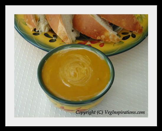 Vegan Curried Carrot Coconut soup