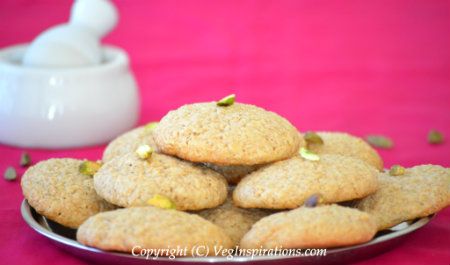 Sprouted wheat cookies with cardamom and saffron