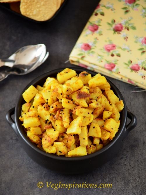 Potato Curry-Urilakizhangu Kara Curry-South Indian style potato curry