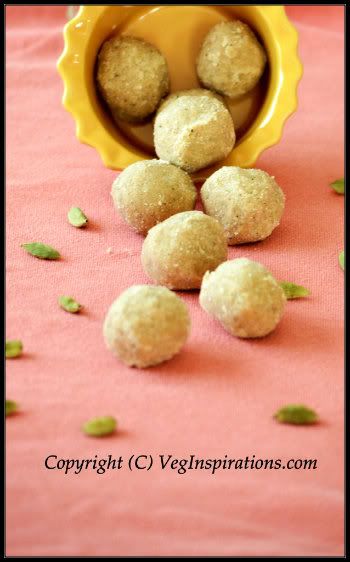 Godumai maavu ladoo~Atta Laddu~Indian sweet made with wheat flour | Veg Inspirations