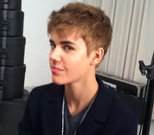 why justin bieber cut his hair. Justin Bieber cut his hair