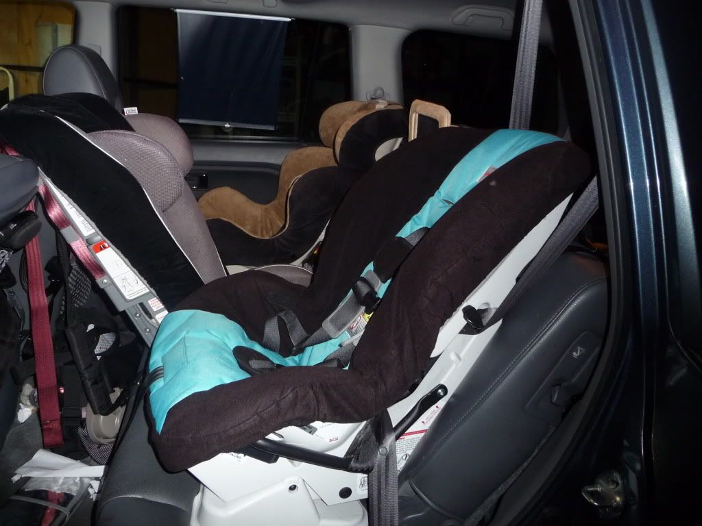 3 carseats across toyota highlander #6