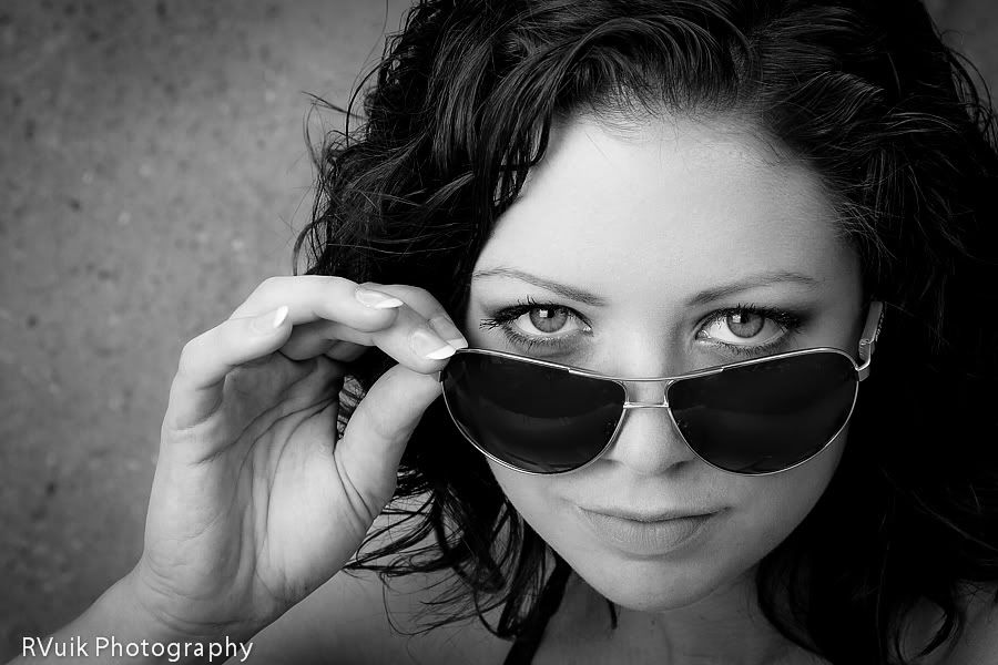 IMAGE: http://i904.photobucket.com/albums/ac246/bacovuikie/Veraqzw1van1.jpg