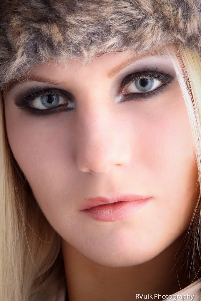 IMAGE: http://i904.photobucket.com/albums/ac246/bacovuikie/Vickyd.jpg