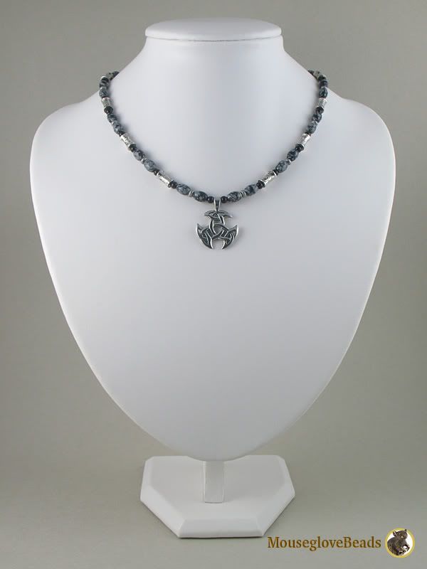 http://http://mouseglovebeads.livejournal.com