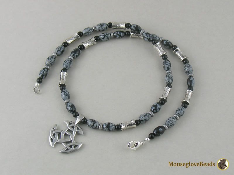 http://http://mouseglovebeads.livejournal.com