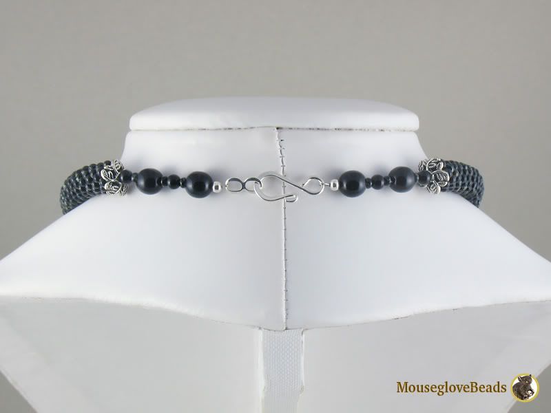 http://http://mouseglovebeads.livejournal.com