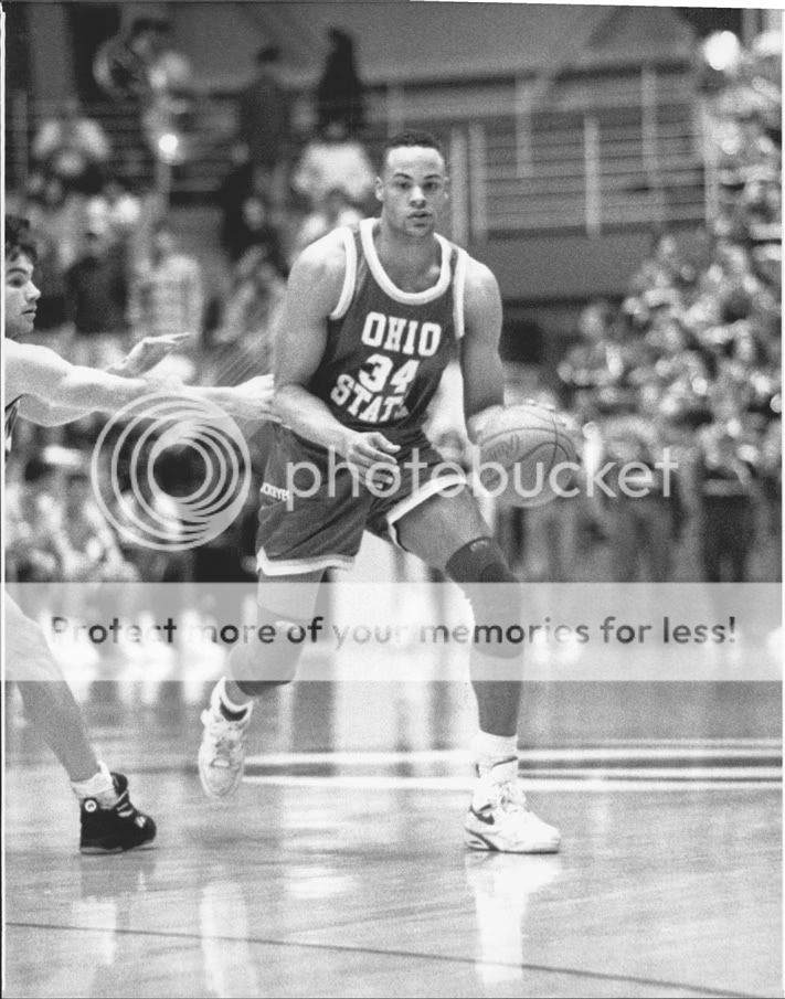 1993 Lawrence Funderburke Ohio State University Dribbling The Ball 