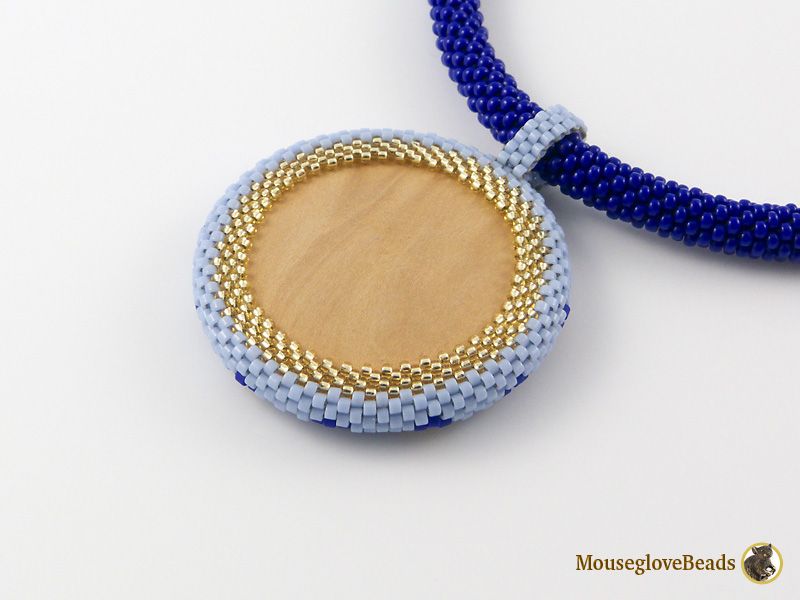 Кулон №35. http://mouseglovebeads.livejournal.com